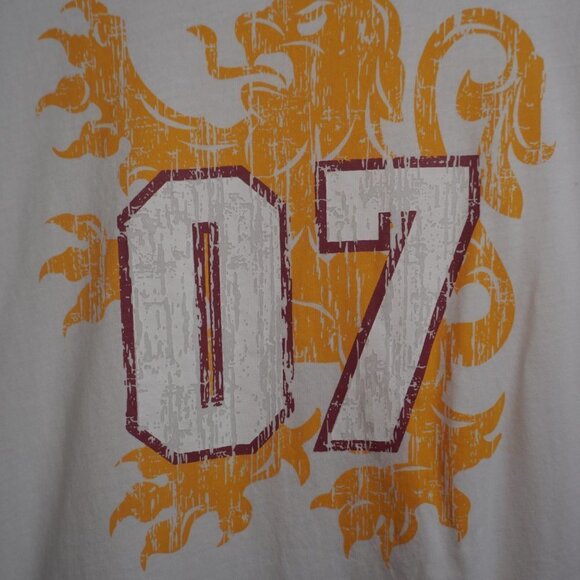 The Wizarding World of Harry Potter Womens Gryffindor Jersey Shirt Size Medium - Picture 2 of 4